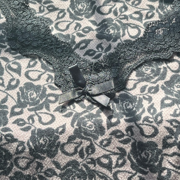 La Vie en Rose Super Soft Long Sleeve Sleep Shirt - Picture 2 of 4